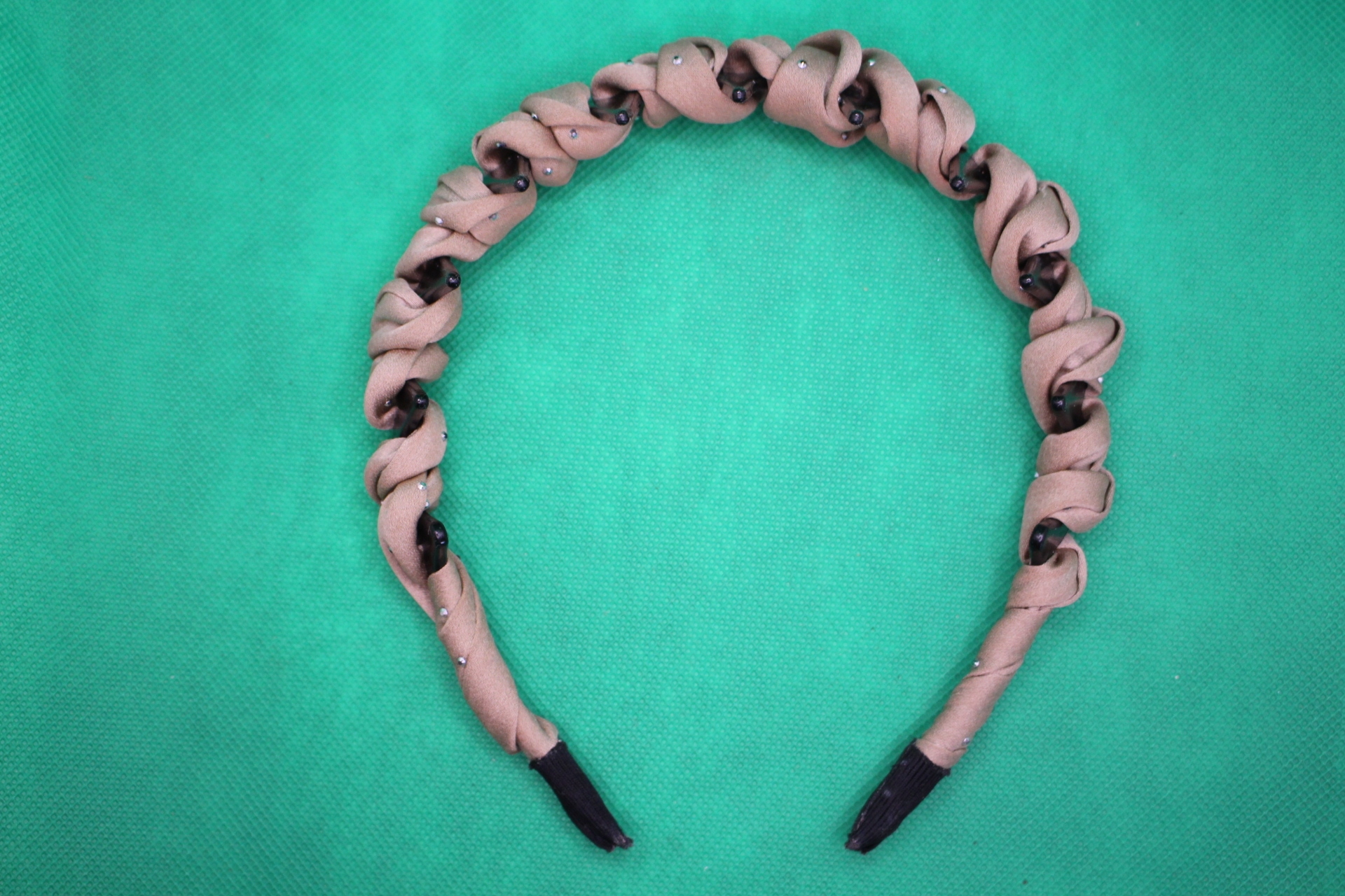 volumizing headband from Temu, back view