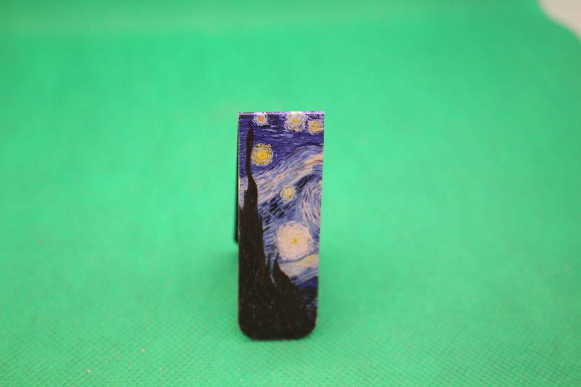 folded magnetic bookmark,  standing propped